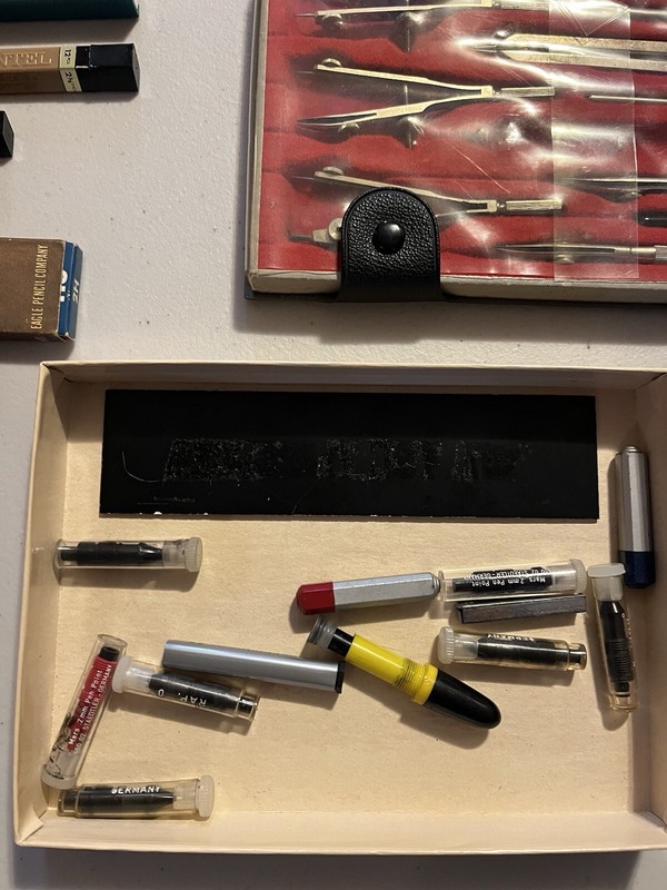 Gramercy 1720 + Lead Lot Vintage Eagle, Eberhard Faber, Pentel, Staedtler Point gallery