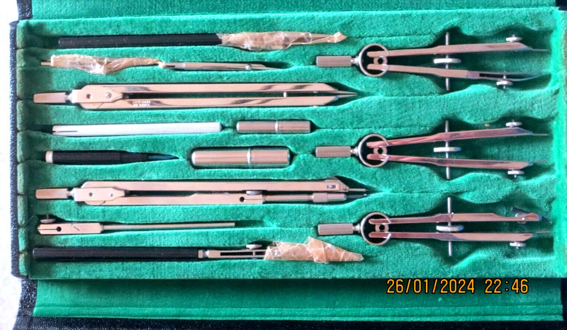 *RARE VINTAGE*1950’S LAFAYETTE F-65* LEATHER CASE ARCHITECT / DRAFTING SET*MINT*