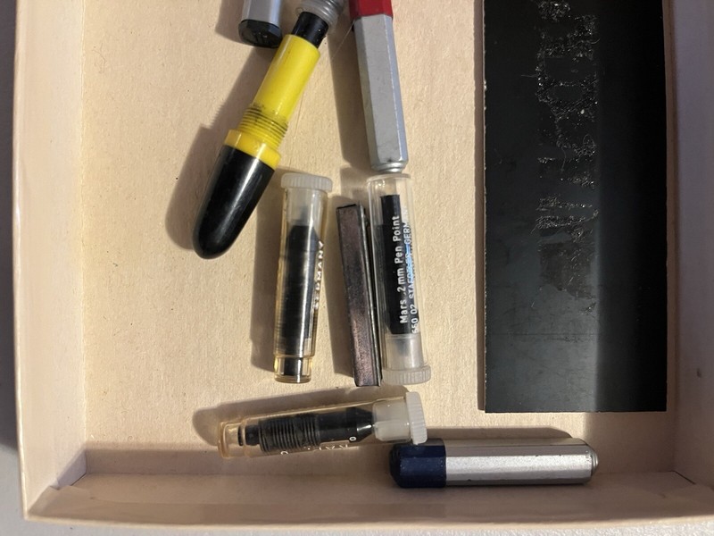 Gramercy 1720 + Lead Lot Vintage Eagle, Eberhard Faber, Pentel, Staedtler Point gallery