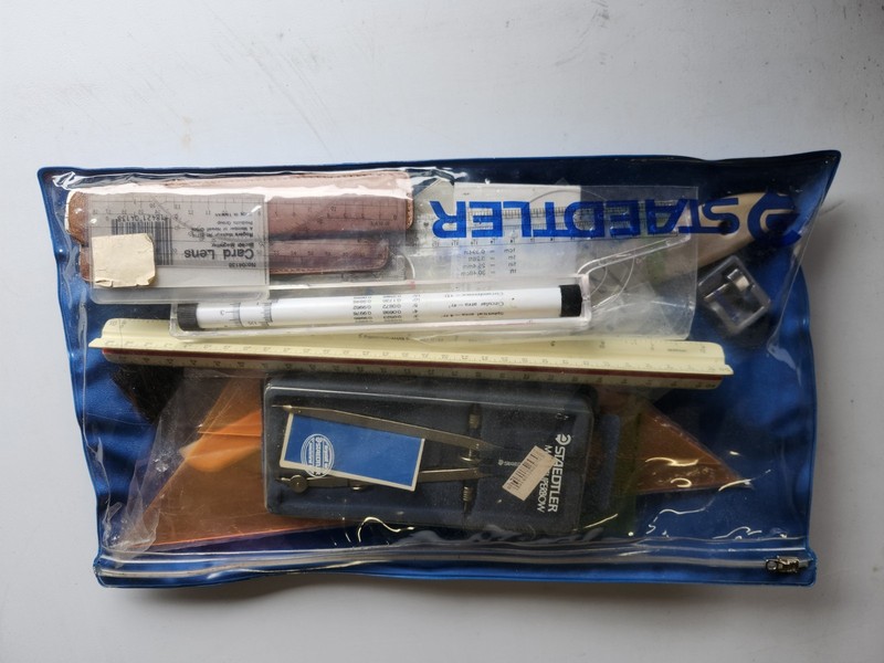STAEDTLER 17 PIECE DRAFTING SET IN GREAT CONDITION