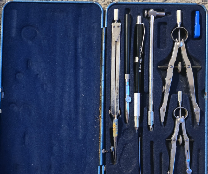 Drafting Tool Compass & Divider Set, Multiple Pieces, Blue Metal Case