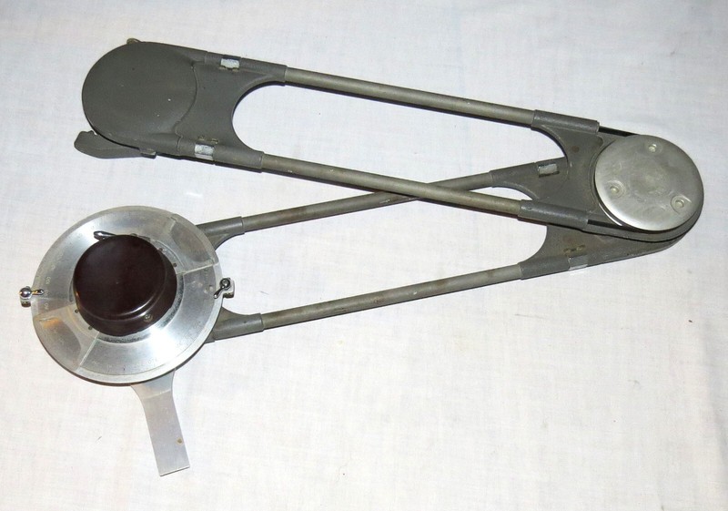 Universal Drafting Machine Model 77